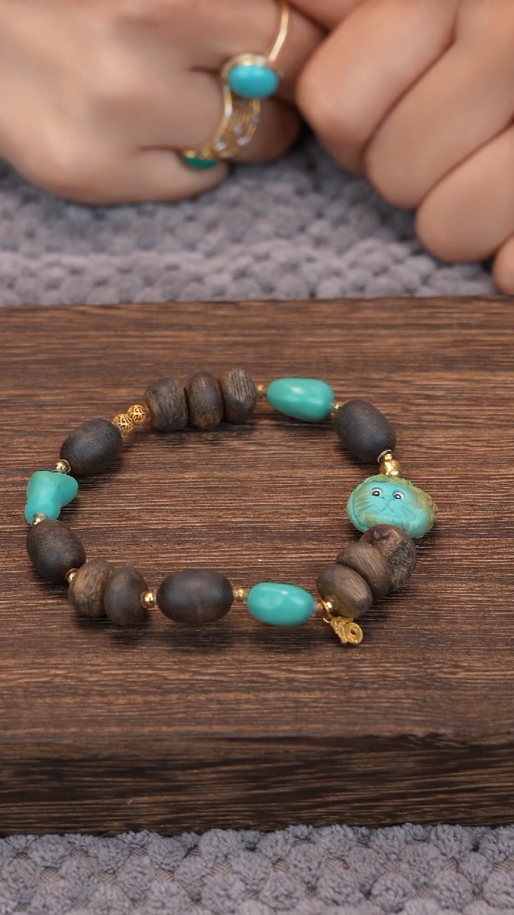 18K金镶嵌绿松石手链11111