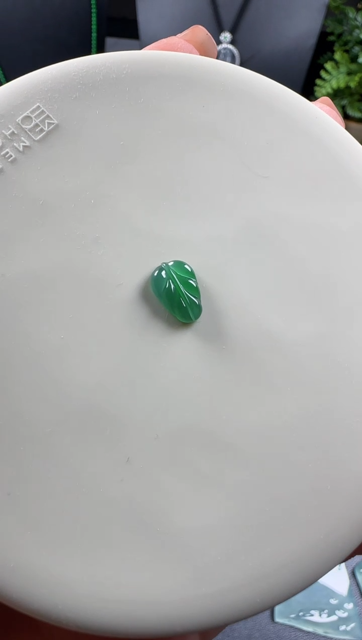 颈饰未镶嵌翡翠天然翡翠