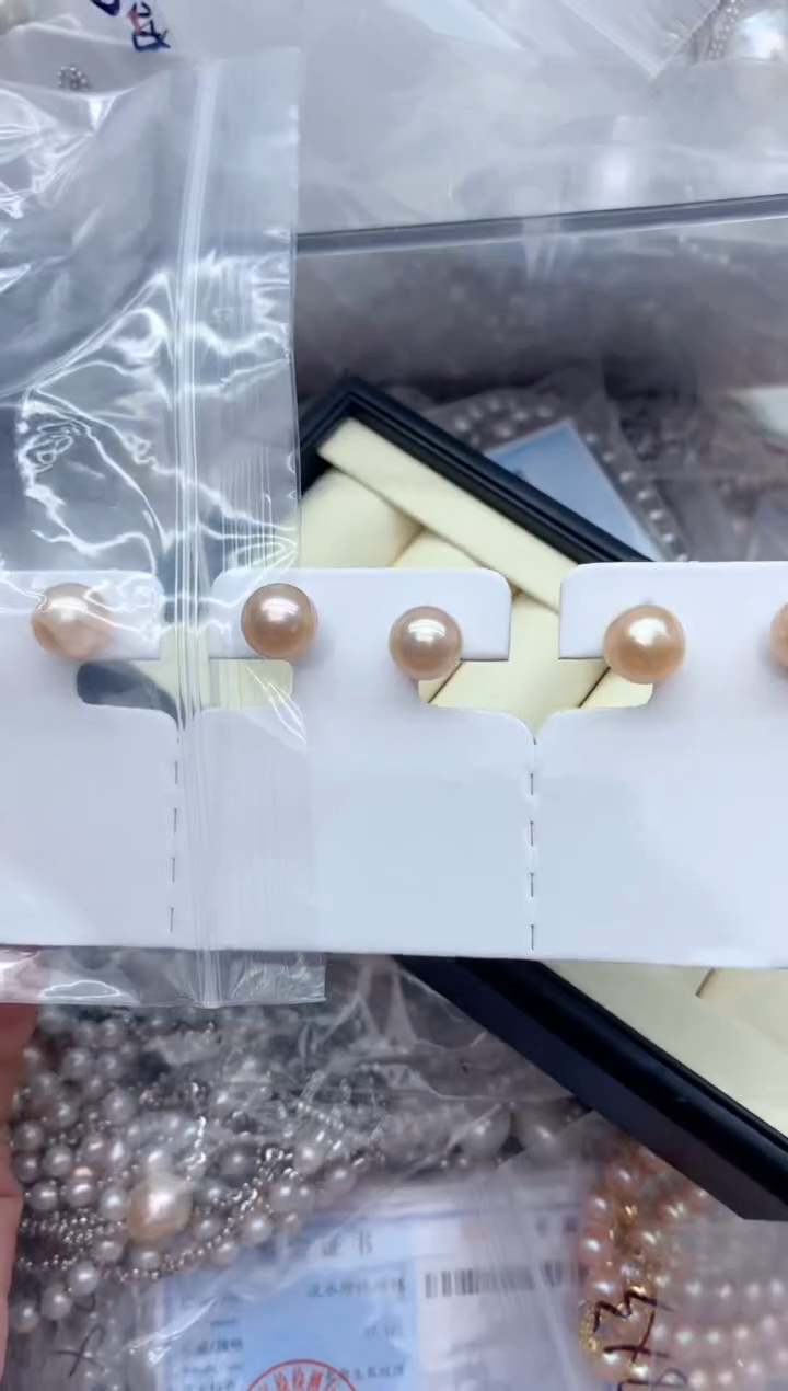 银S925镶嵌耳钉淡水珍珠多样性发其一，非无暇