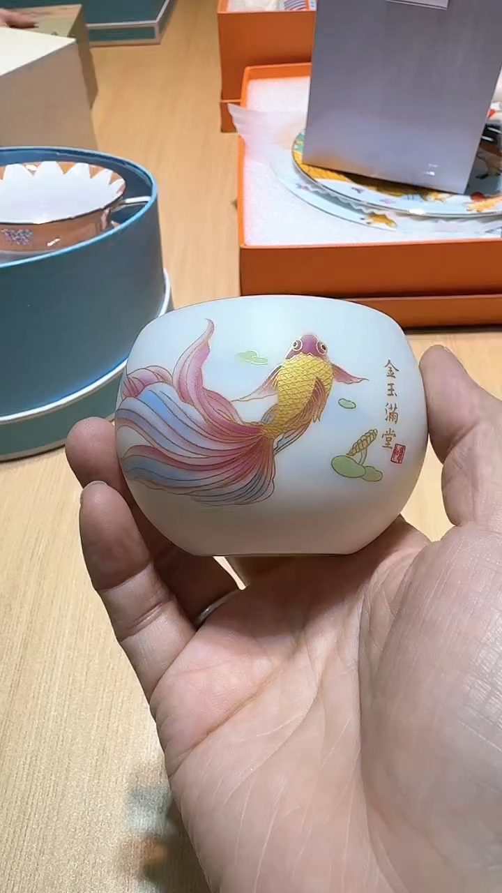 【闪购商品】瓷片锅碗瓢盆一件不剩