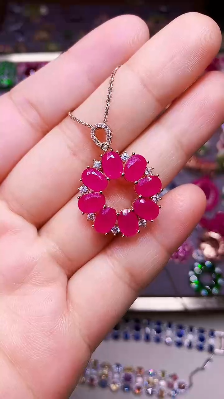 颈饰银S925镶嵌红宝石....