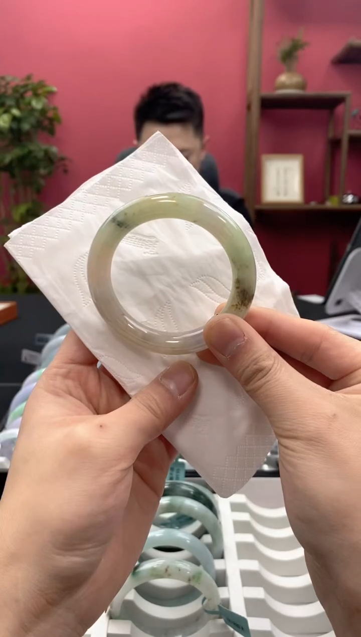 【闪购商品】翡翠手镯未镶嵌000046027