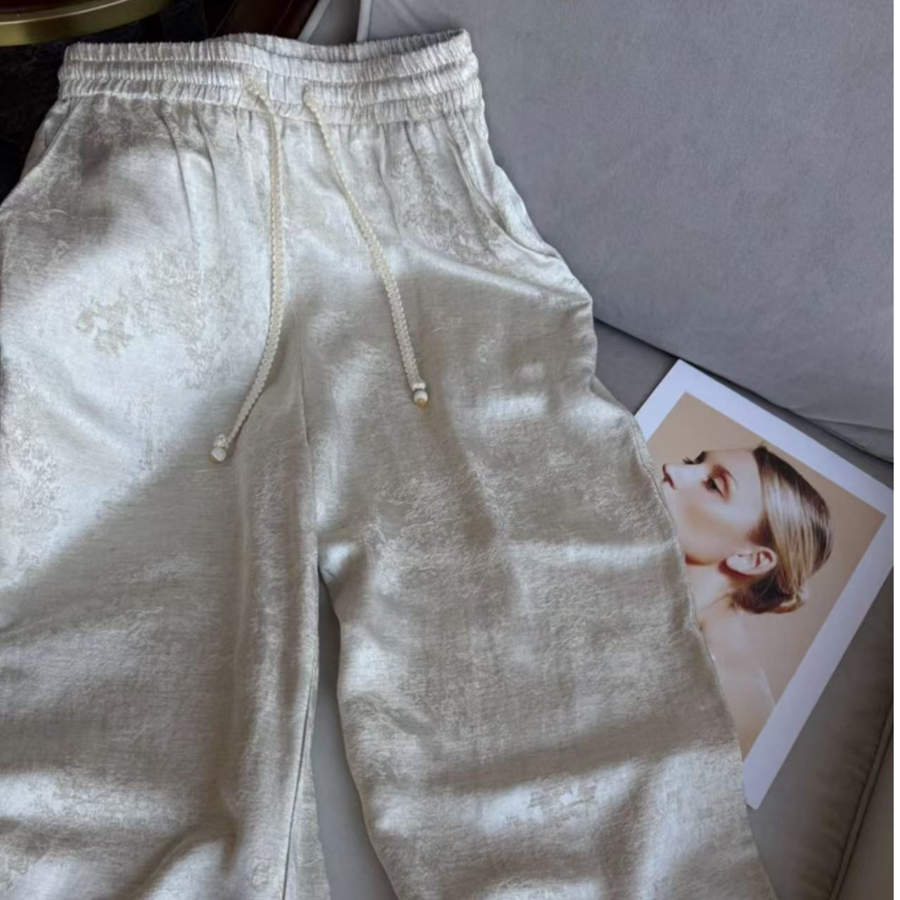 702-新中式缎面提花国风设计感松紧腰休闲直筒裤新款