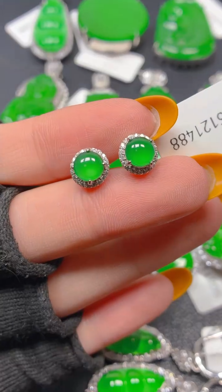 银S925镶嵌翡翠耳饰1