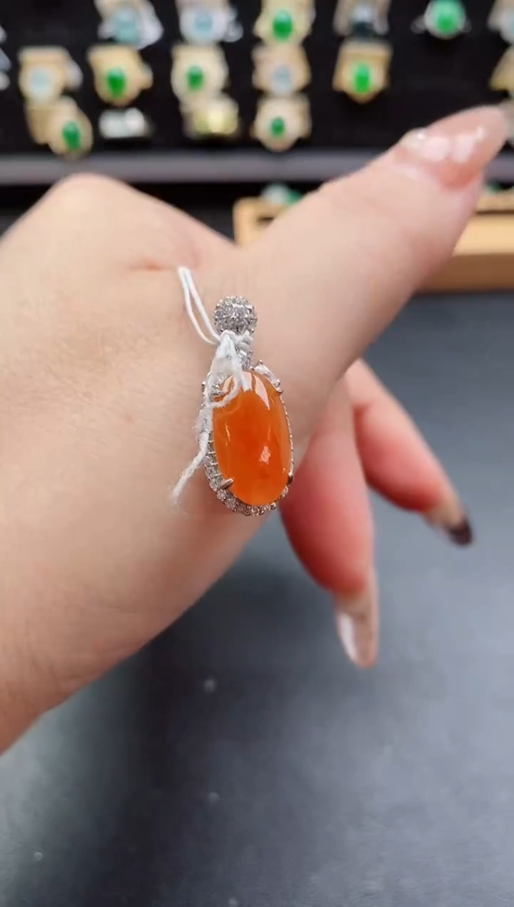 吊坠(赠链)银S925镶嵌翡翠1