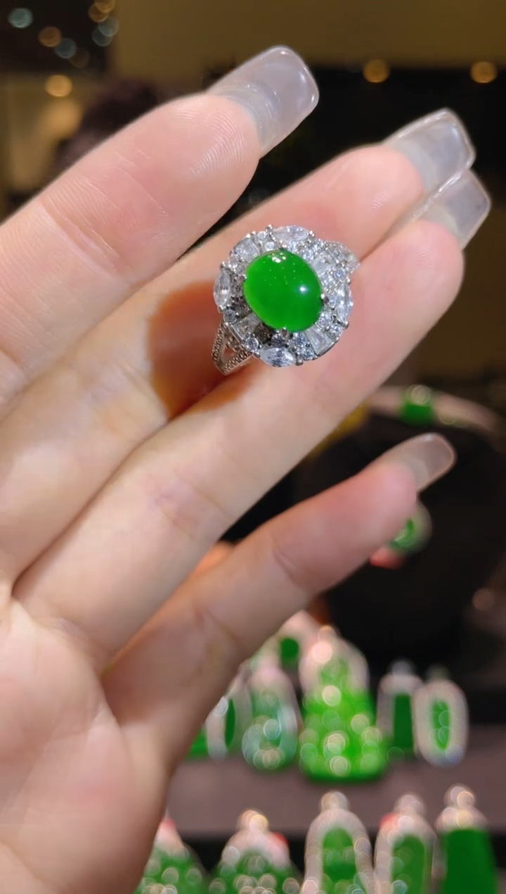 【闪购商品】翡翠吊坠(不含链)银S925镶嵌A5