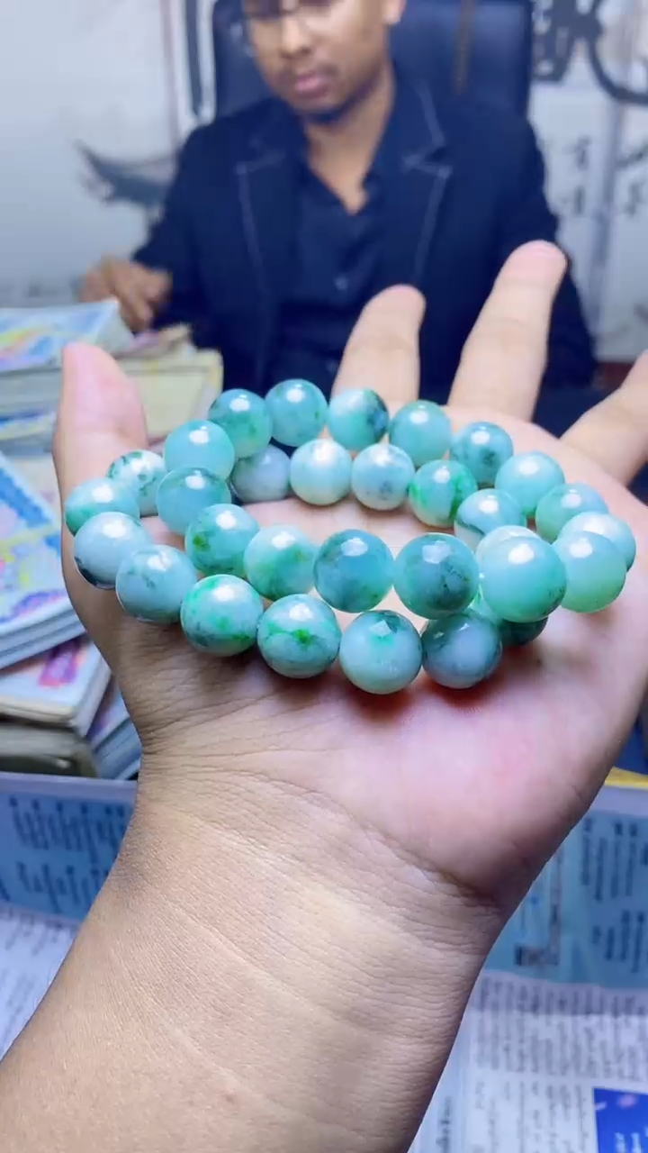 【闪购商品】定制翡翠未镶嵌纯天然缅甸A货翡翠 多样性发货只发其一