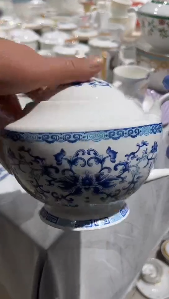 瓷茶壶青花隆达骨瓷