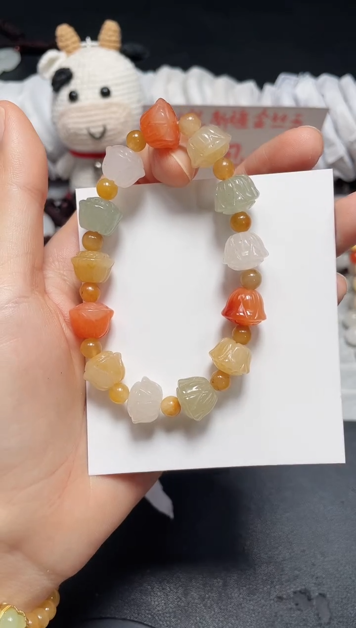 【闪购商品】石英质玉手链未镶嵌莲蓬