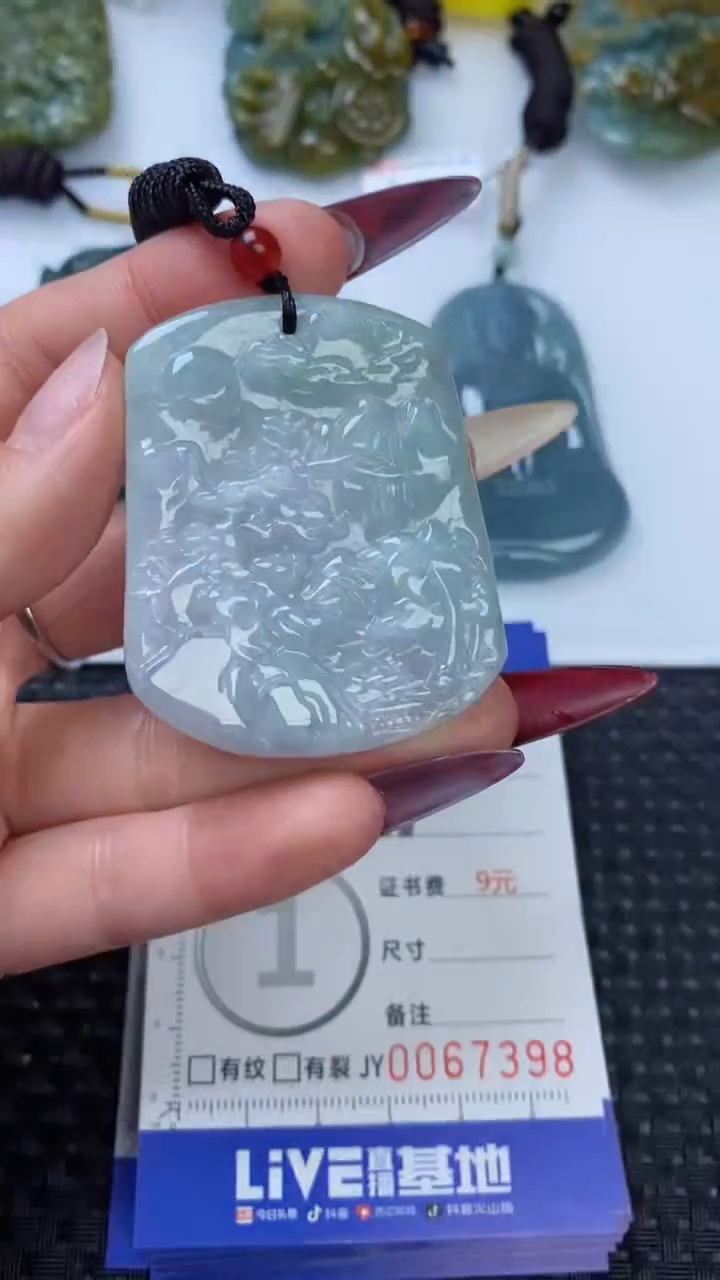 【闪购商品】翡翠颈饰未镶嵌111111111111111