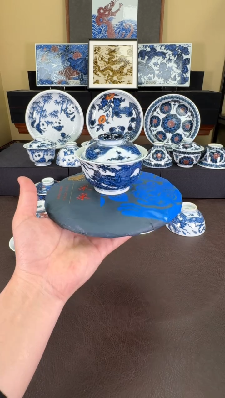 【闪购商品】又见春风霸王龙纹盖碗