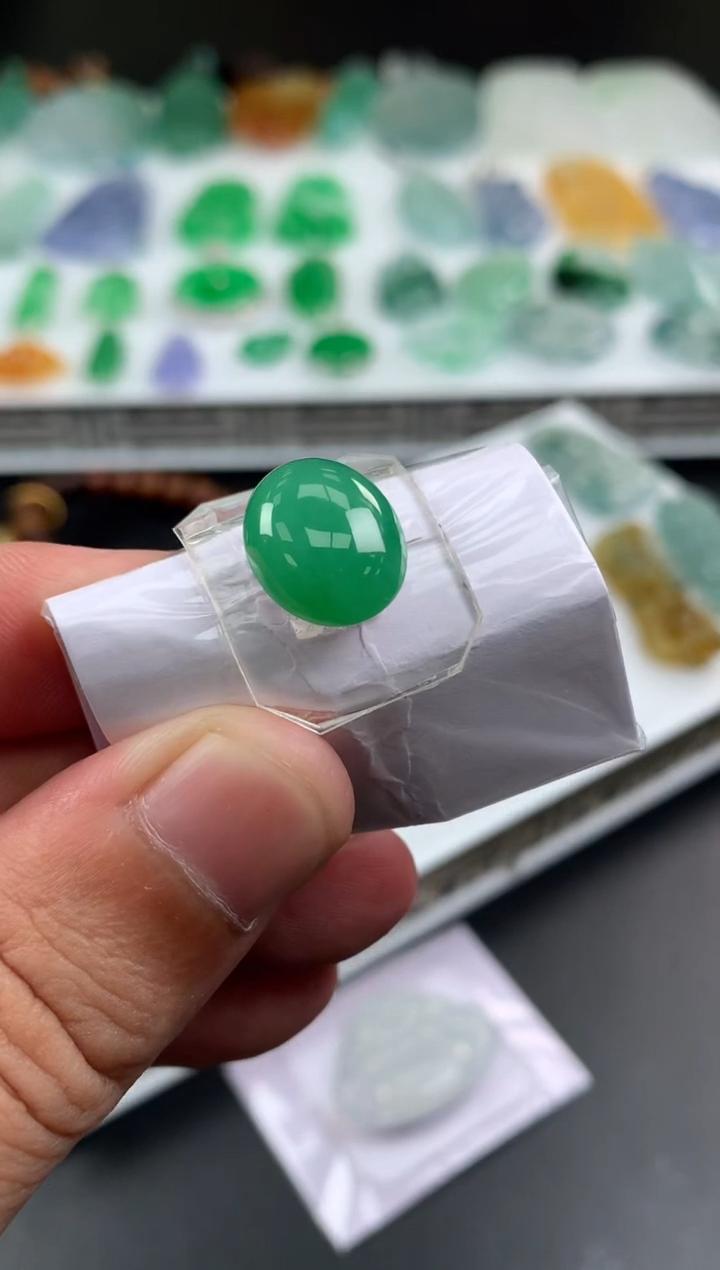 【闪购商品】定制翡翠未镶嵌翡翠