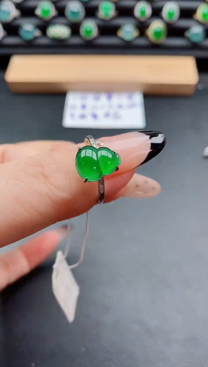 银S925镶嵌戒指翡翠1