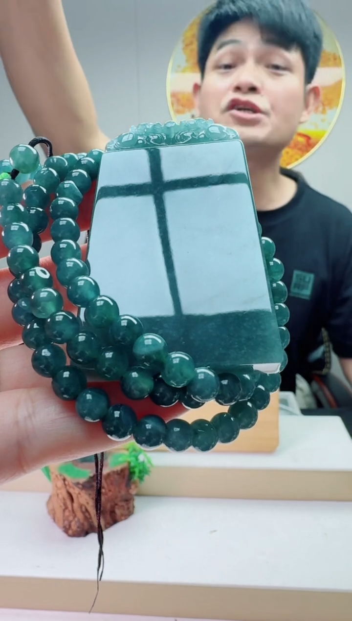 翡翠未镶嵌颈饰多样性随机发其一