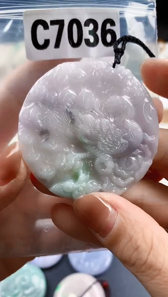 颈饰未镶嵌翡翠天然翡翠吊坠挂件