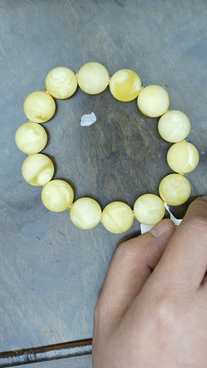 【闪购商品】琥珀裸石未镶嵌香珀手串