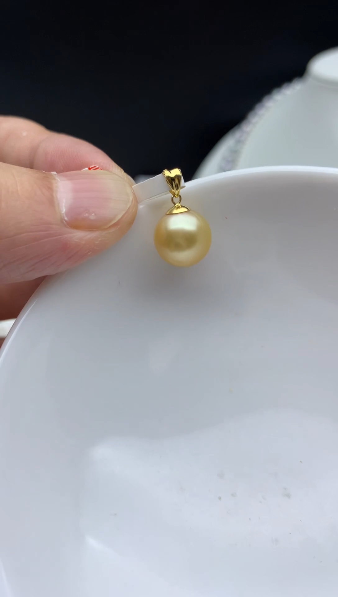 18K金镶嵌FF海水珍珠金珠吊坠(赠链）