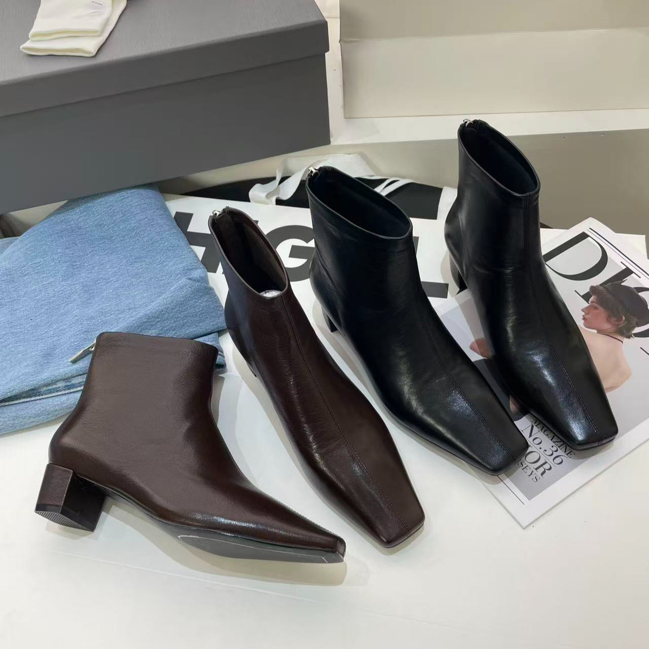 欧洲站欧货靴子女2025秋冬新时尚气质优雅裸靴方头粗跟通勤时装靴