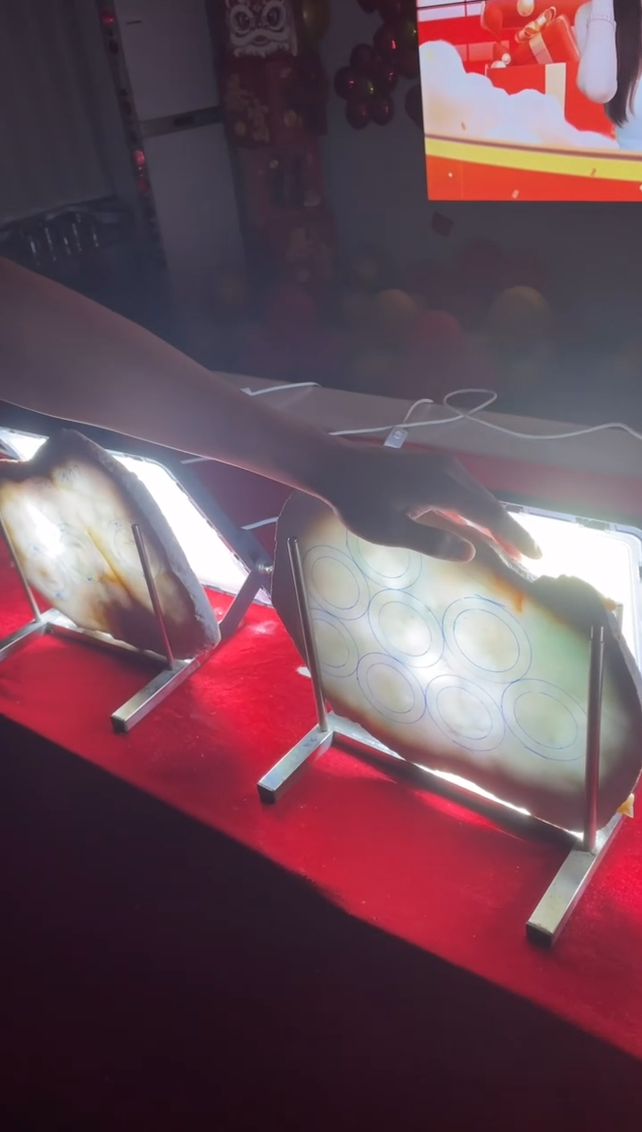 【闪购商品】定制翡翠手镯未镶嵌仿拍链接