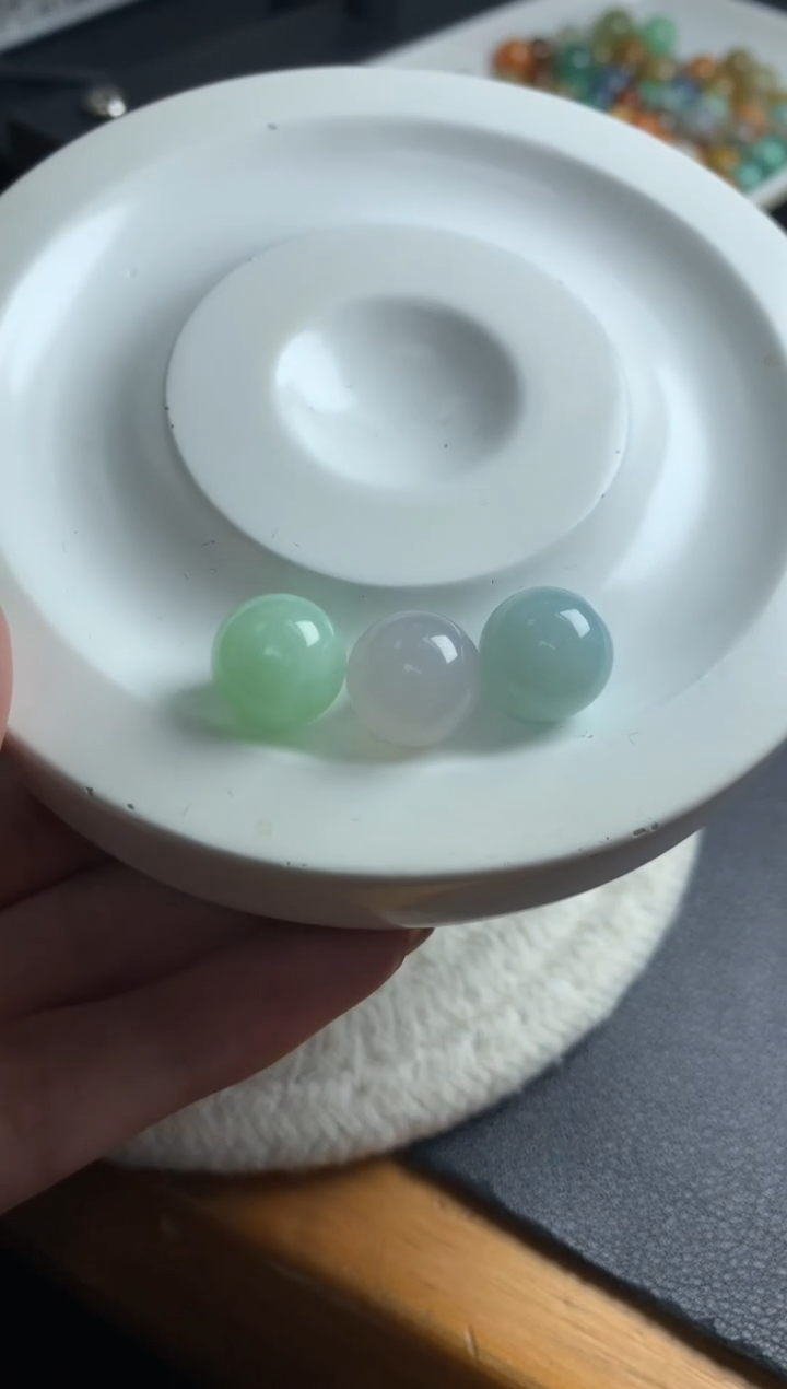 定制翡翠未镶嵌毛货