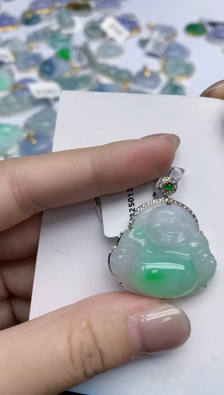 【闪购商品】翡翠颈饰18K金镶嵌天然翡翠A货