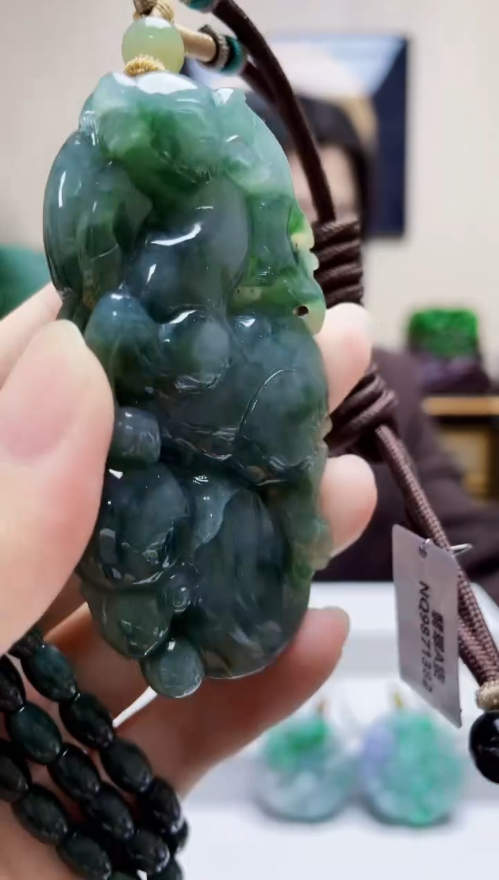 未镶嵌定制翡翠吊坠187