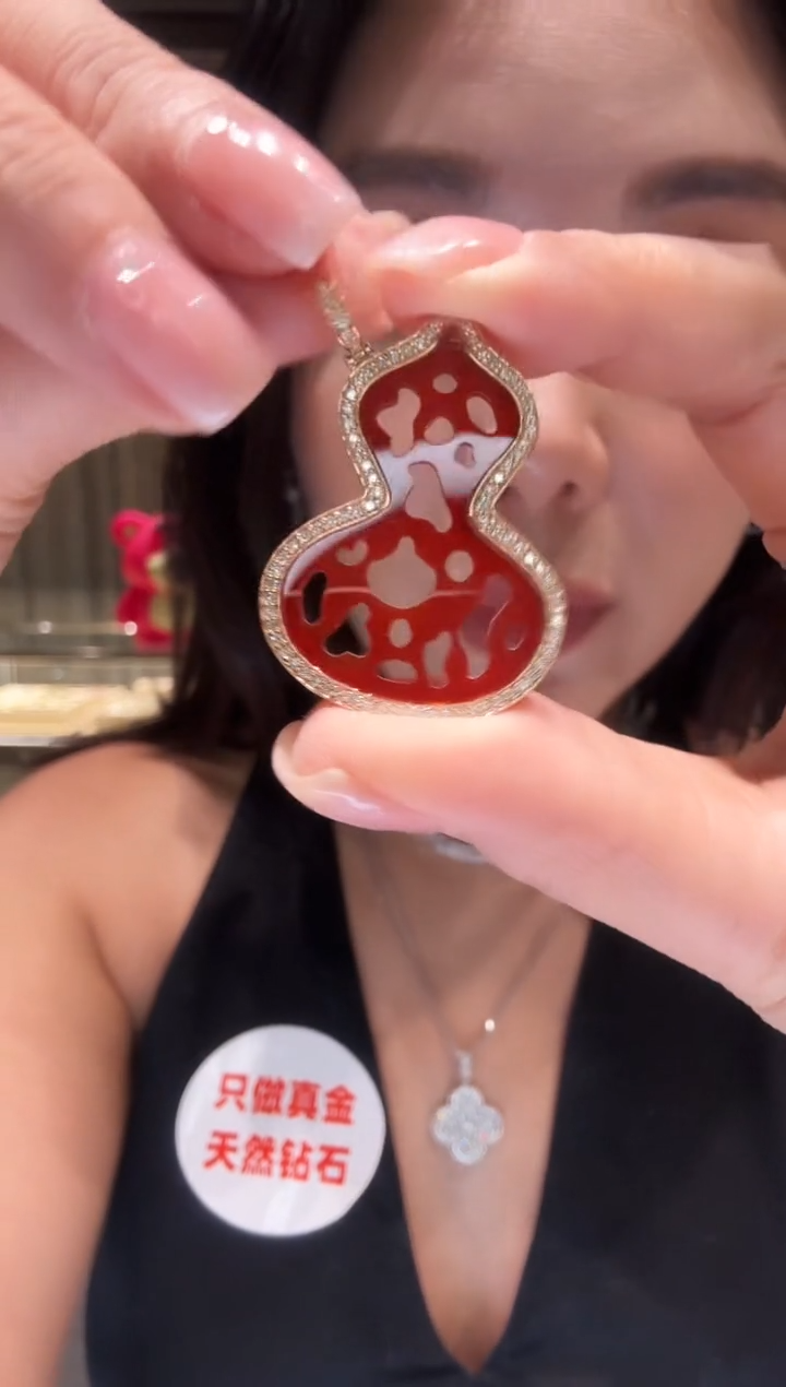吊坠（不含链）18K金镶嵌钻石超大号红葫芦