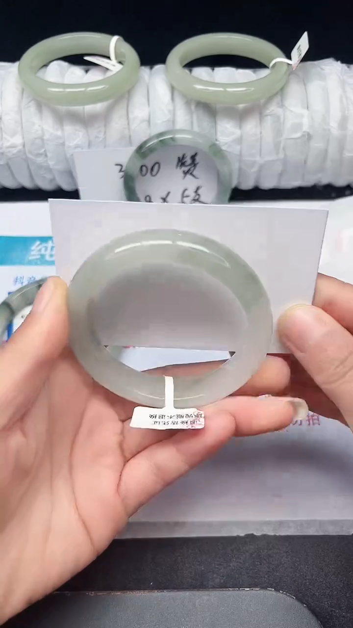 未镶嵌手镯石英质玉156-54/55