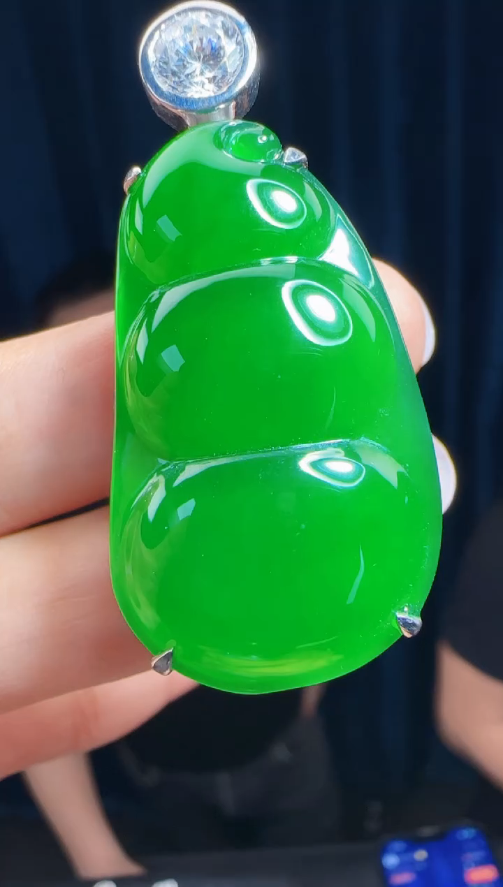 未镶嵌定制翡翠翡翠吊坠149