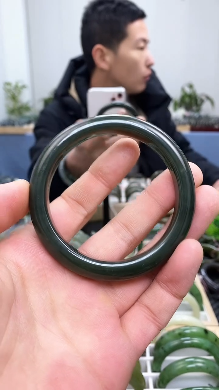 【闪购商品】和田玉手镯未镶嵌58.9