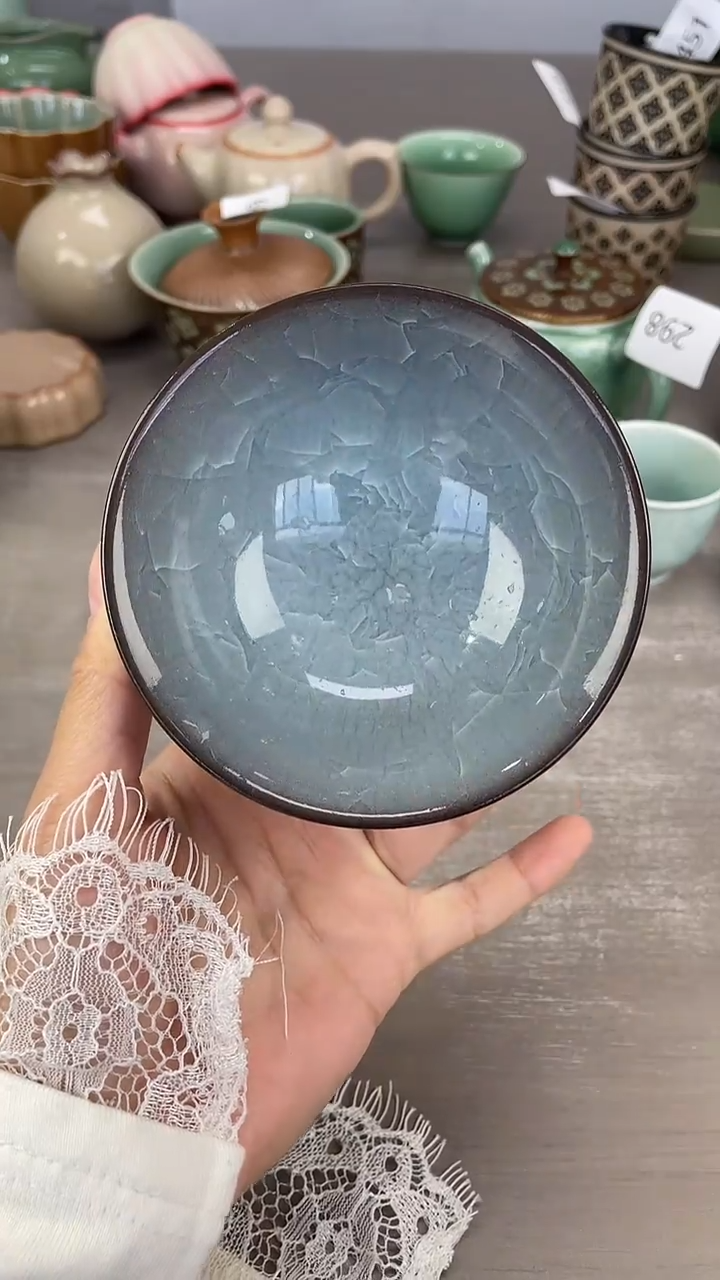 青瓷仓储福利清仓