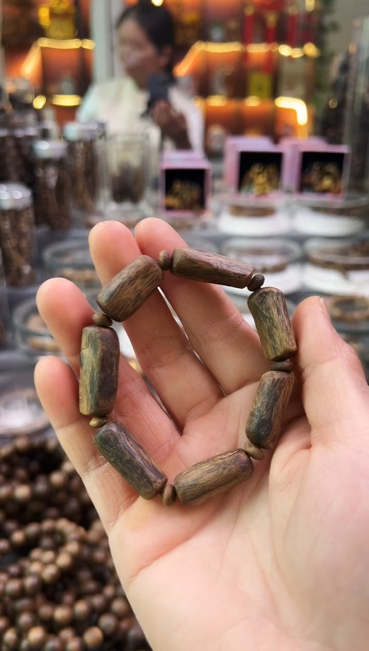 沉香手串棋楠透顶绿单圈