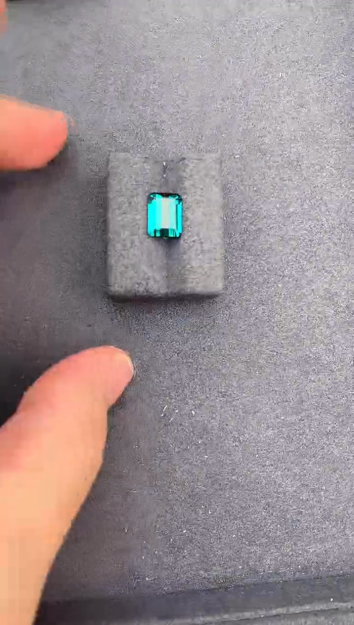 【闪购商品】碧玺裸石未镶嵌2.3ct拉贡碧玺