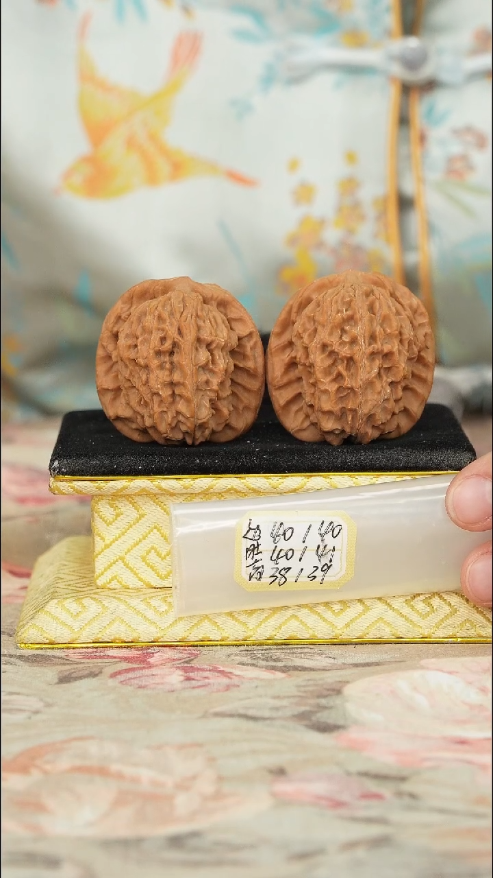 【闪购商品】文玩核桃把件非嫁接马老四