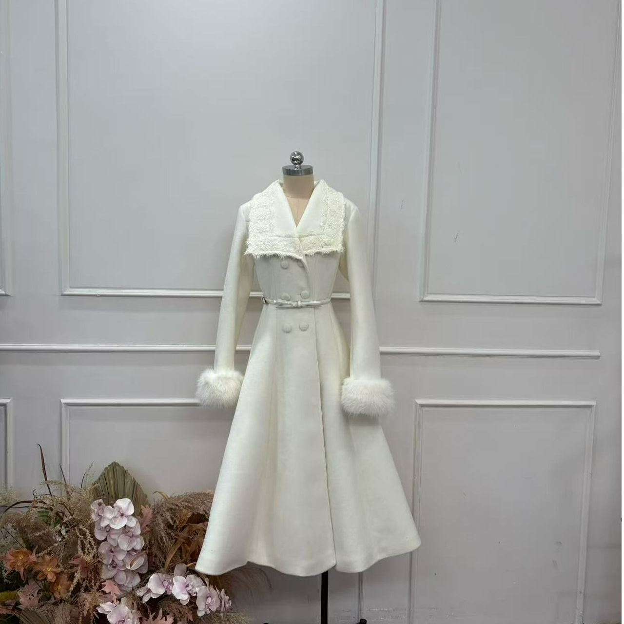 拉夏贝尔2025年冬季新款时尚简约保暖百搭宽松羽绒服 27350 SCK