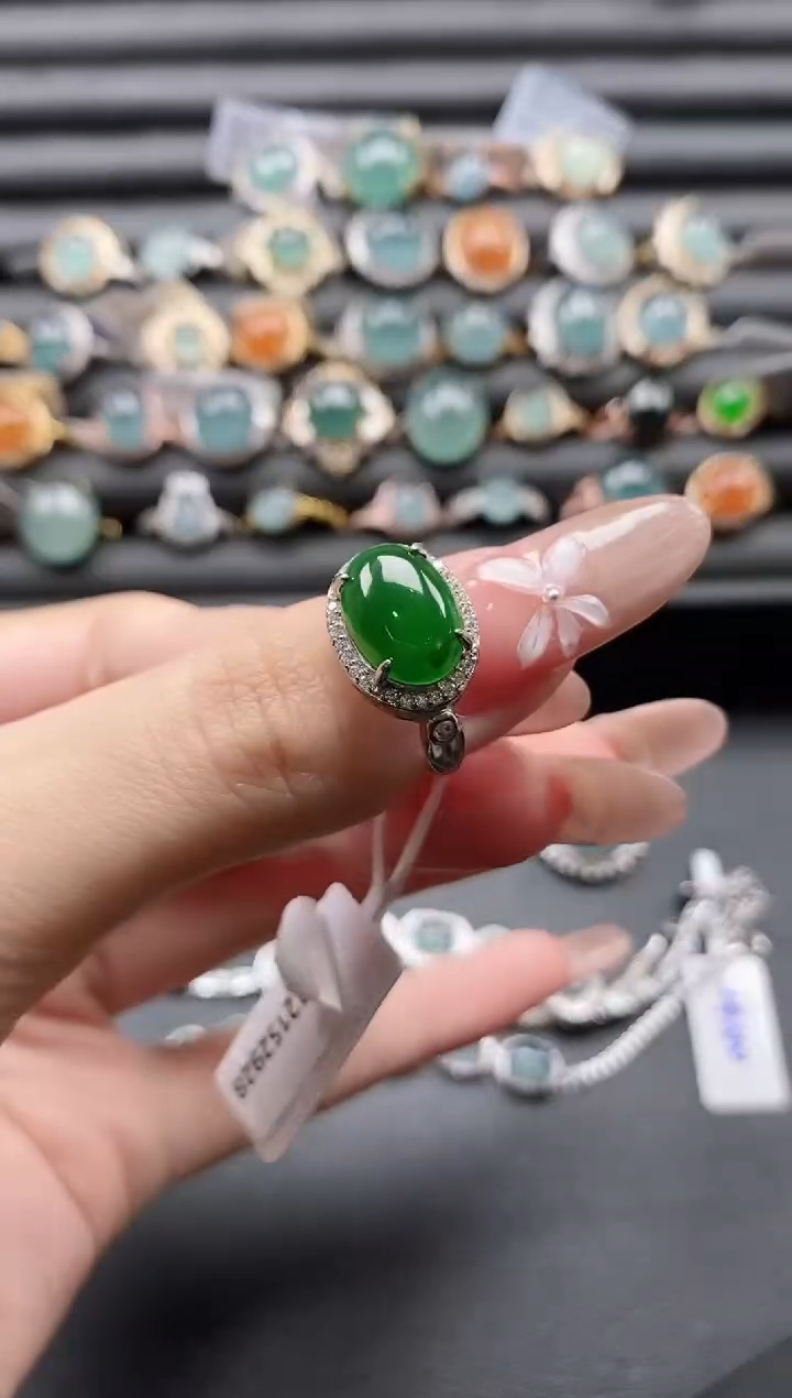 【闪购商品】翡翠戒指银S925镶嵌11111