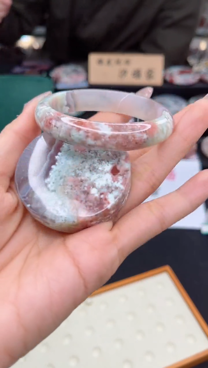 【闪购商品】石英质玉手镯未镶嵌53圈口（赠品镯心）3931065