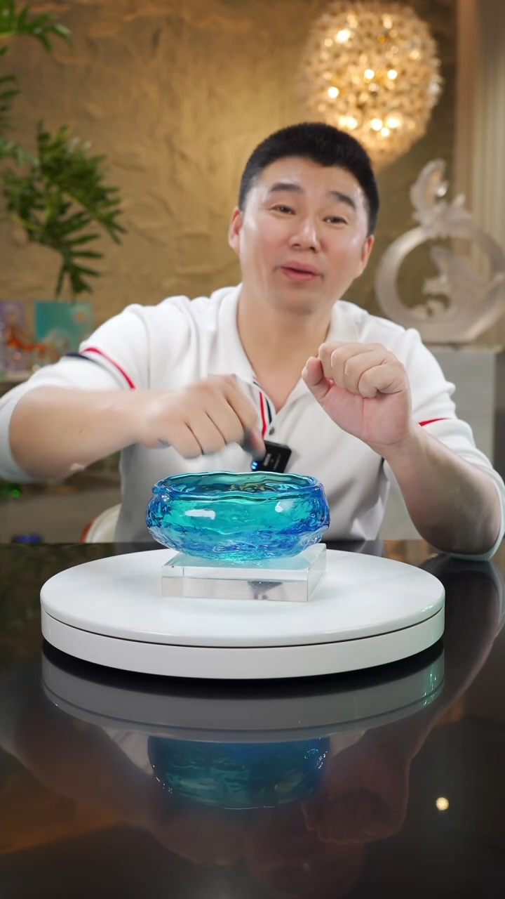 瓷片福利天空蓝水波纹烟灰缸小号