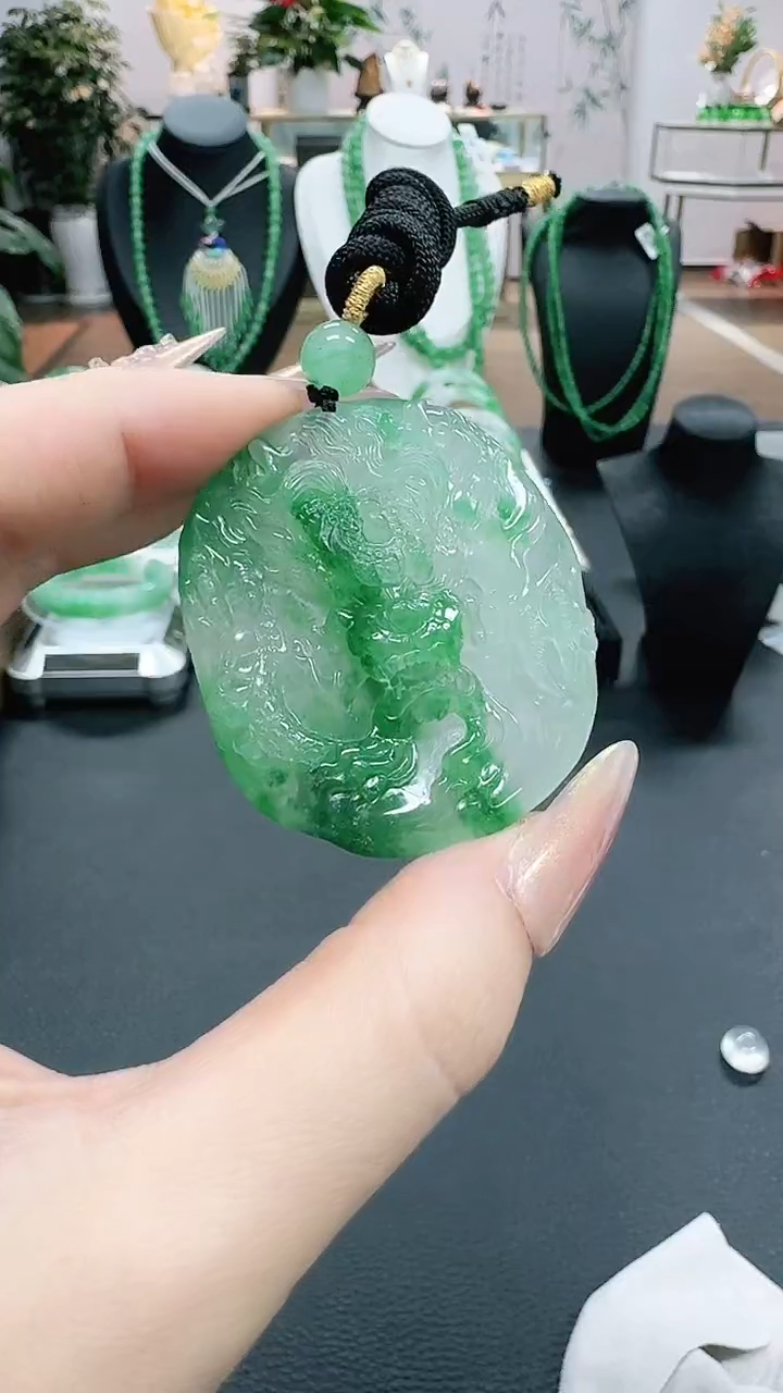 未镶嵌1石英质玉（非洲翠）/7068