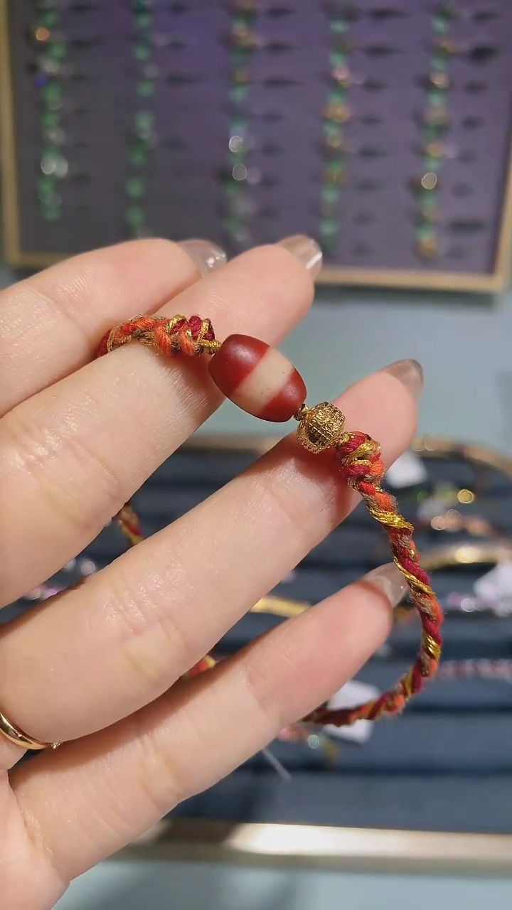 【闪购商品】玛瑙/玉髓手绳18K金镶嵌手绳