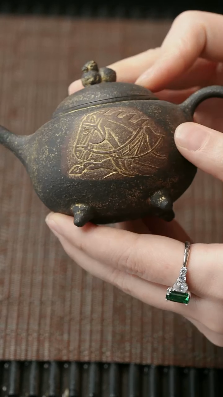 【闪购商品】紫砂茶壶五堂 昭陵六骏-白蹄乌