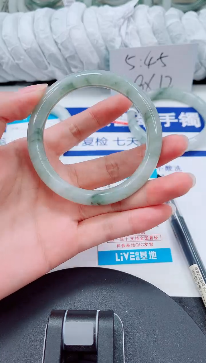 未镶嵌手镯石英质玉307-56/57