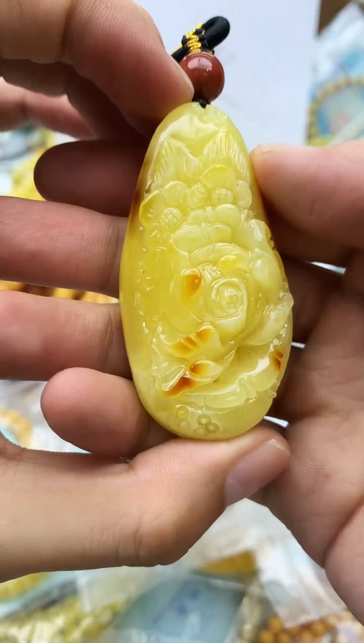 裸石蜜蜡未镶嵌吊坠