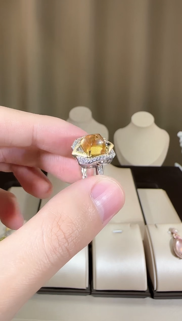 【闪购商品】黄晶戒指银S925镶嵌10mm