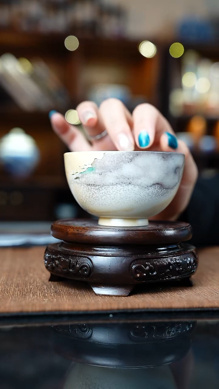 柴窑烧制圆融杯  