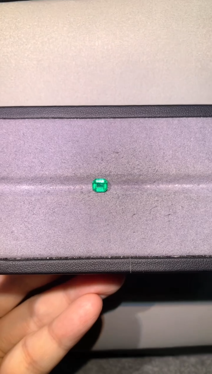 裸石未镶嵌祖母绿0.77赞比亚小精品A159