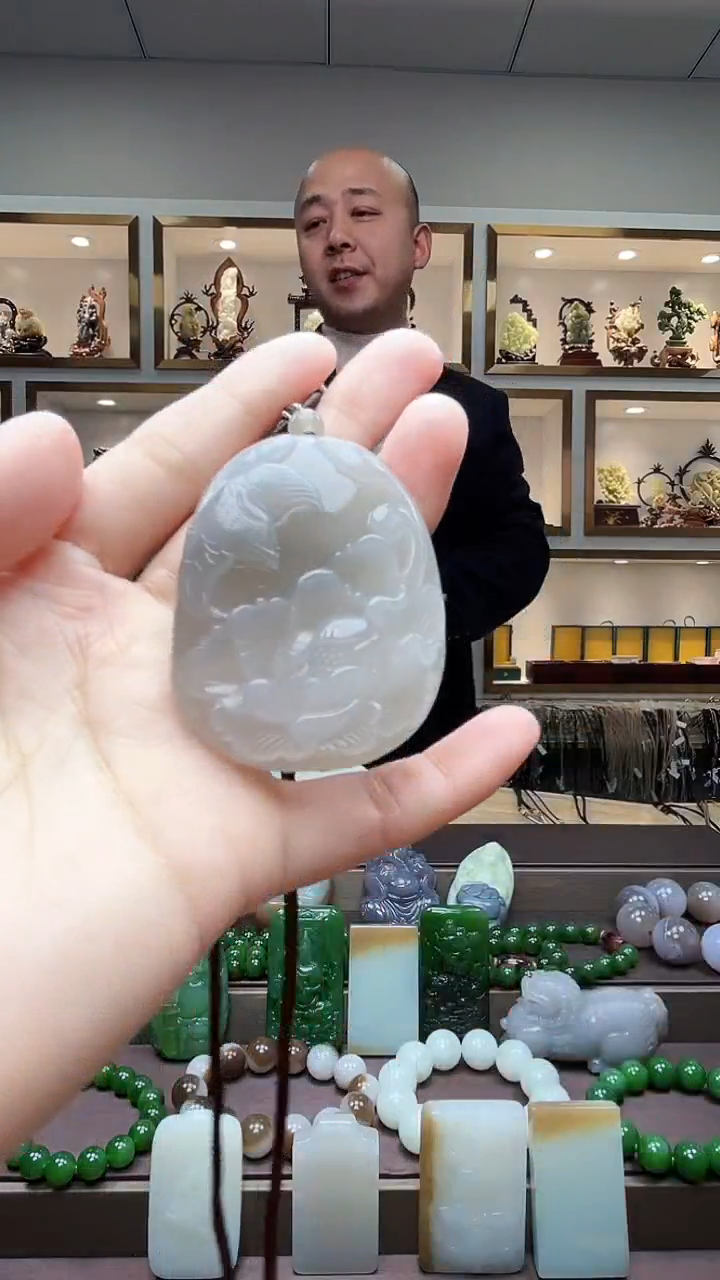 【闪购商品】和田玉颈饰未镶嵌苏