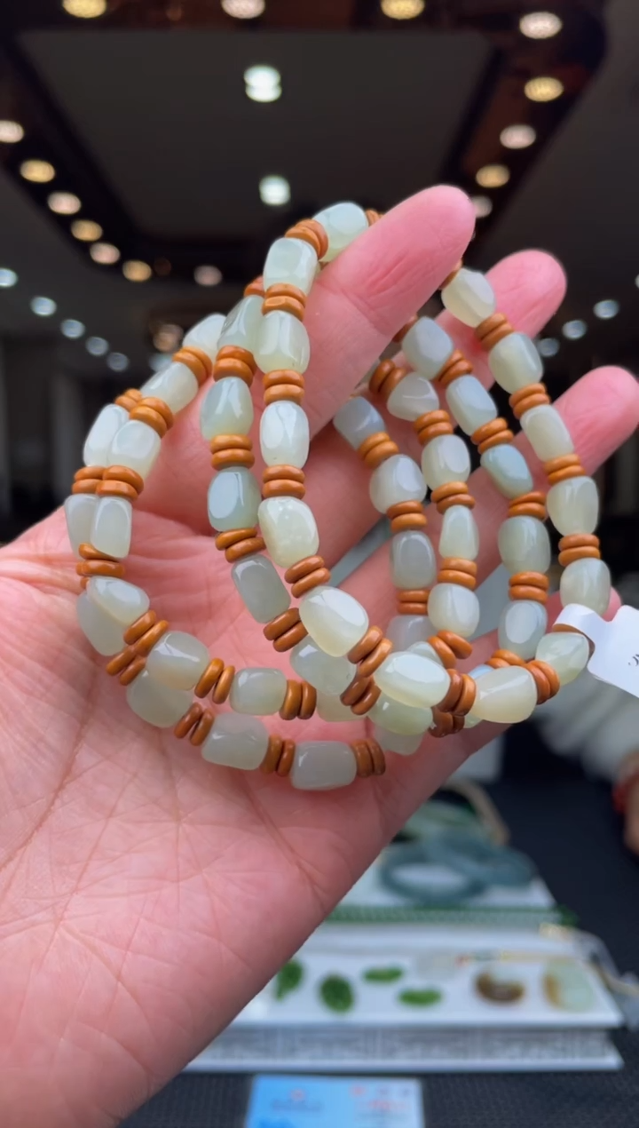 【闪购商品】和田玉手串未镶嵌天然和田玉多样性发其一
