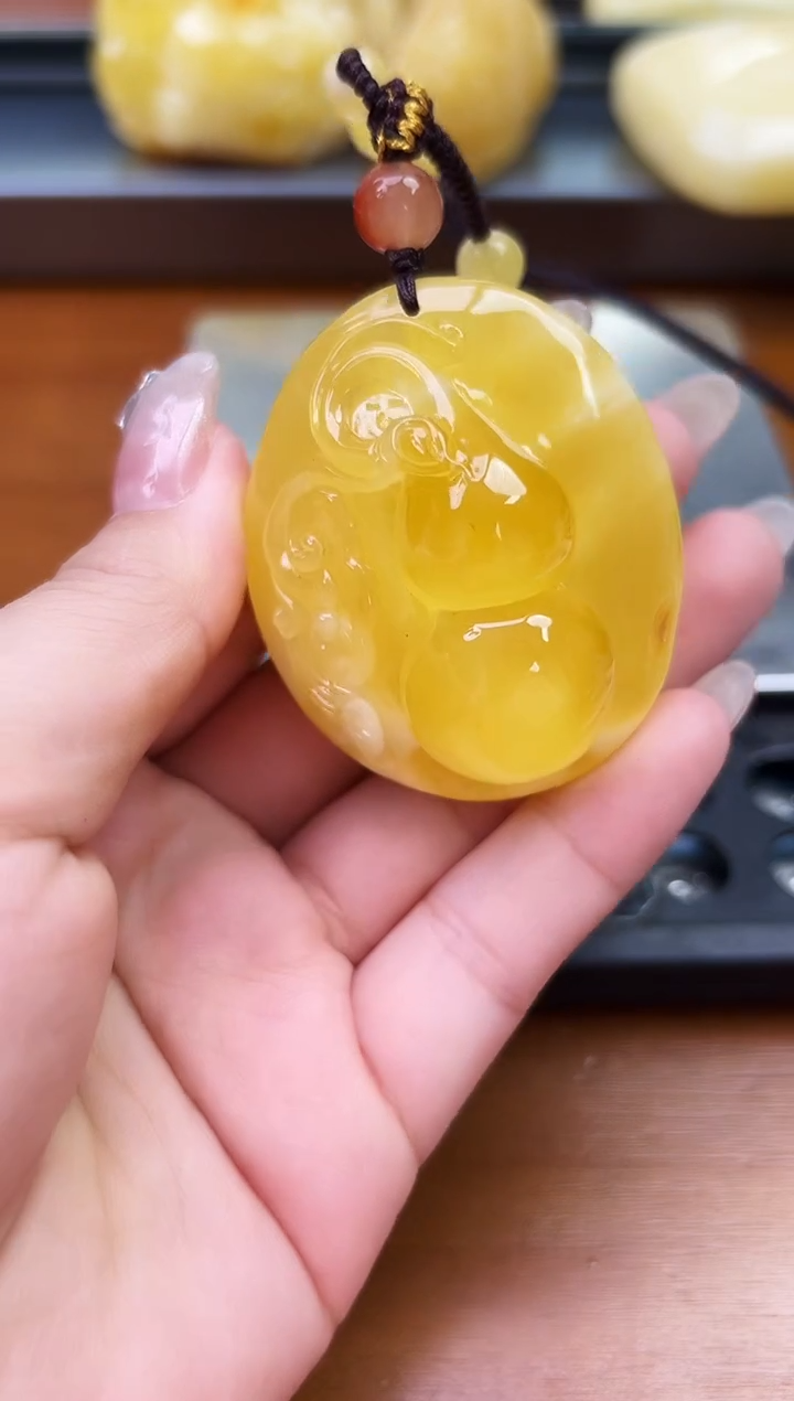 未镶嵌琥珀裸石琥珀蜜蜡吊坠