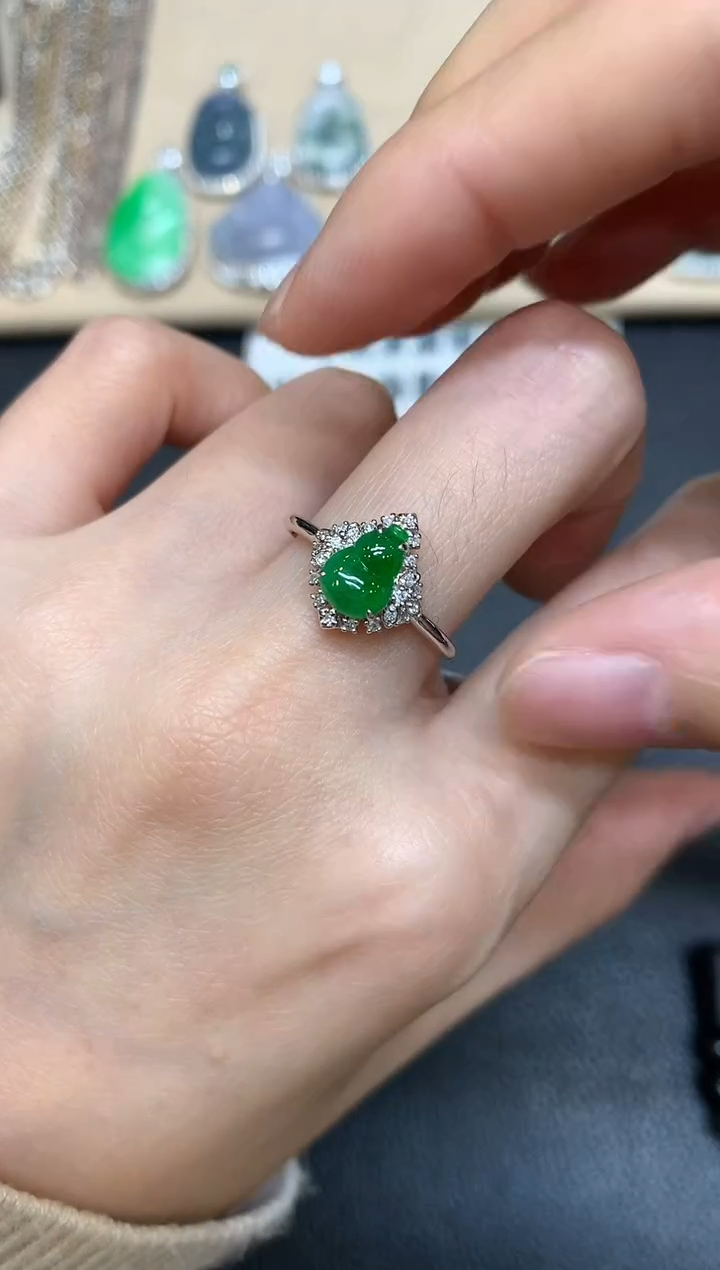 【闪购商品】翡翠戒指18K金镶嵌【无服务费多样性发其一